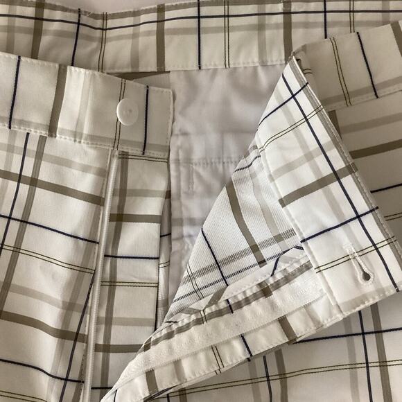 Nike Golf Shorts Plaid Dri-Fit Stretch Pockets Men Size 42 NWT White Tan Blue - Picture 3 of 7